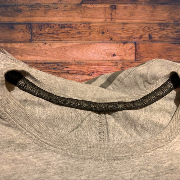 Nike Air Force Soccer Futball Swoosh Underarmour Shirt Better World Just Do It - Picture 4 of 4